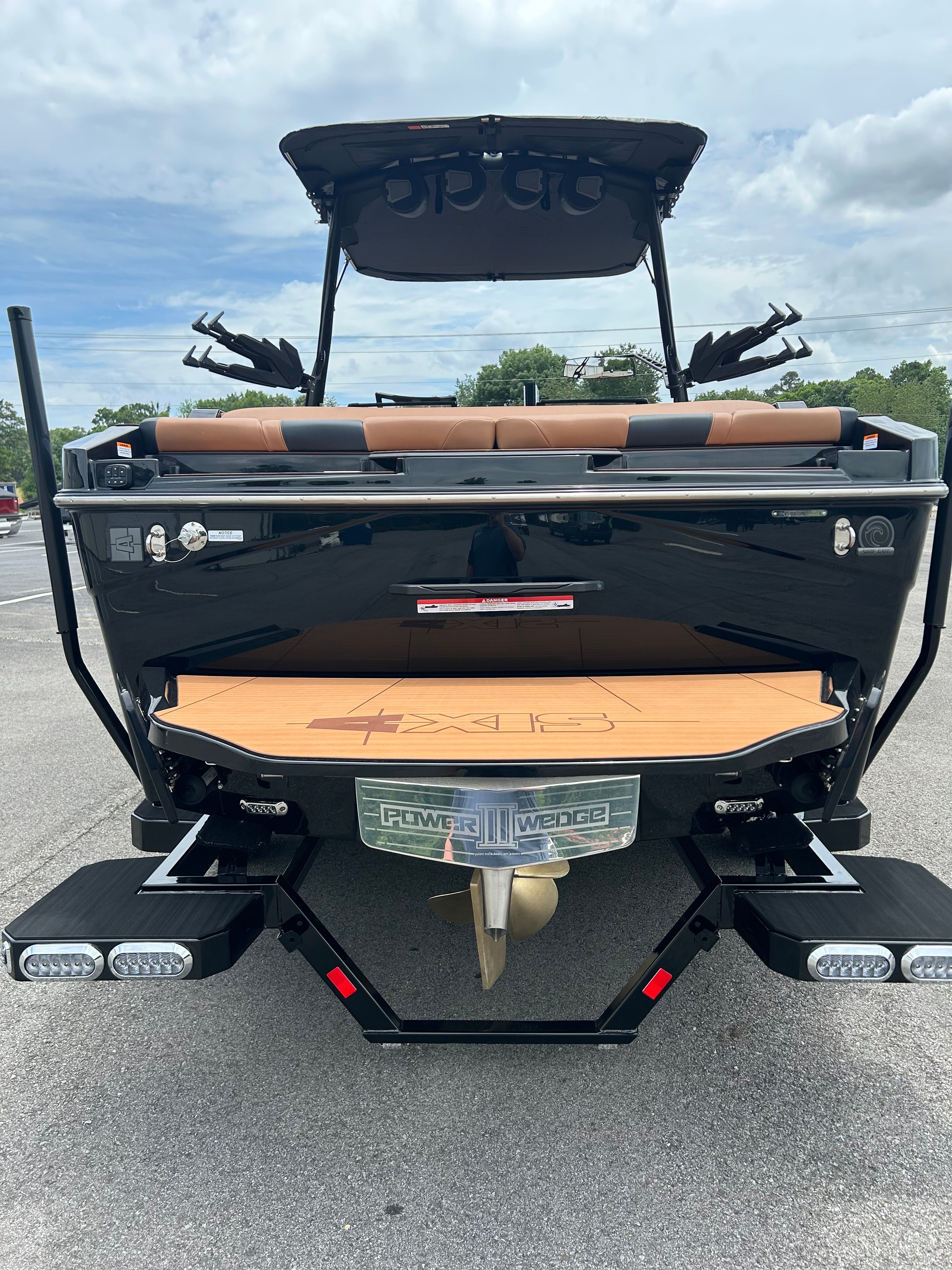 2026 Axis T235 - 2