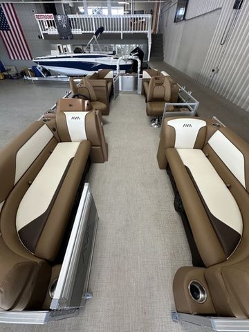 2026 Avalon Venture 85 Quad Lounger 23 FT - 2