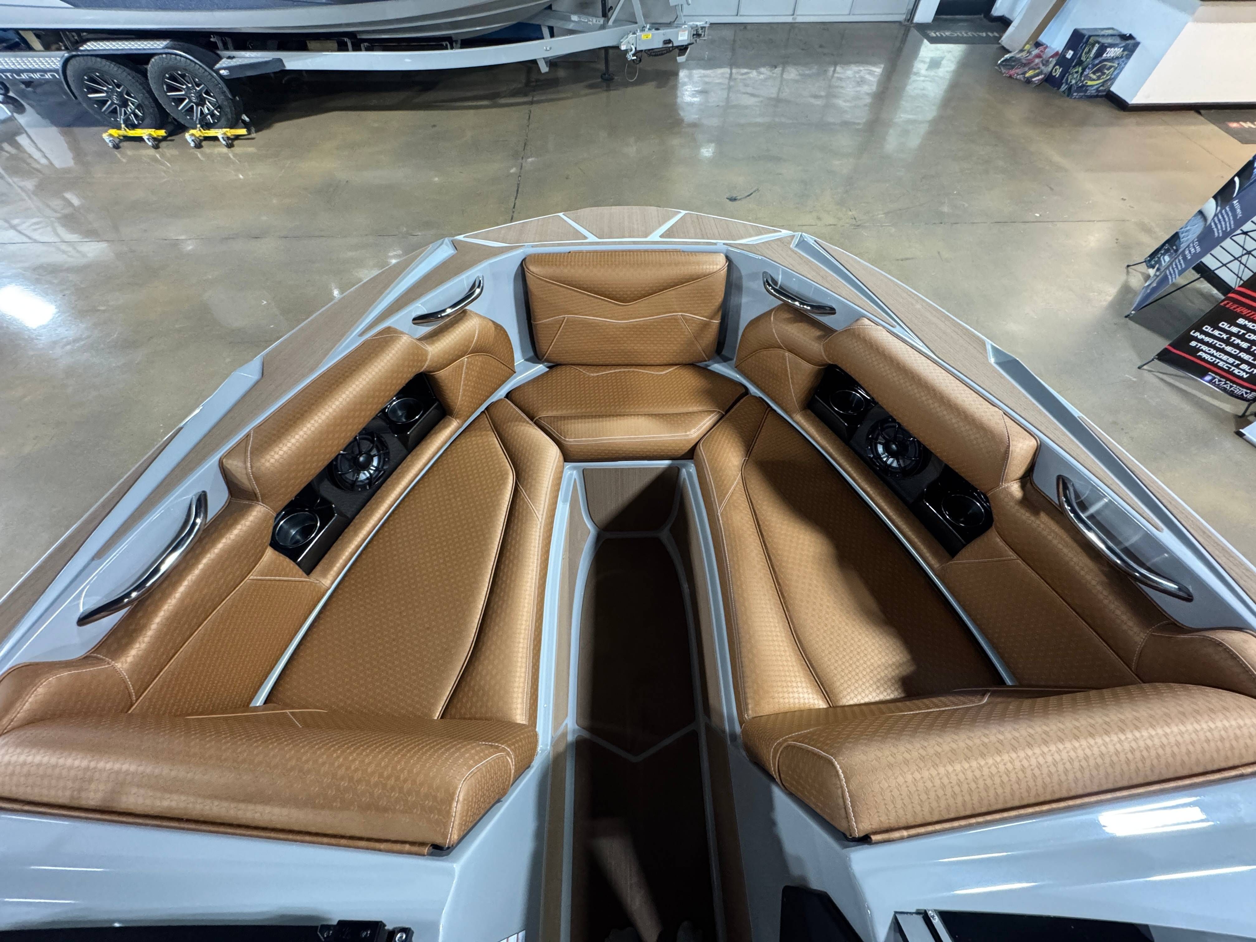 2025 Supreme S220 - 7