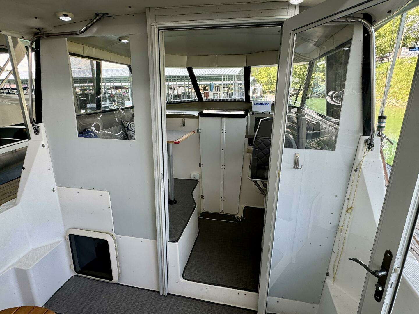 1997 Bayliner 2859 Ciera Express - Image 25