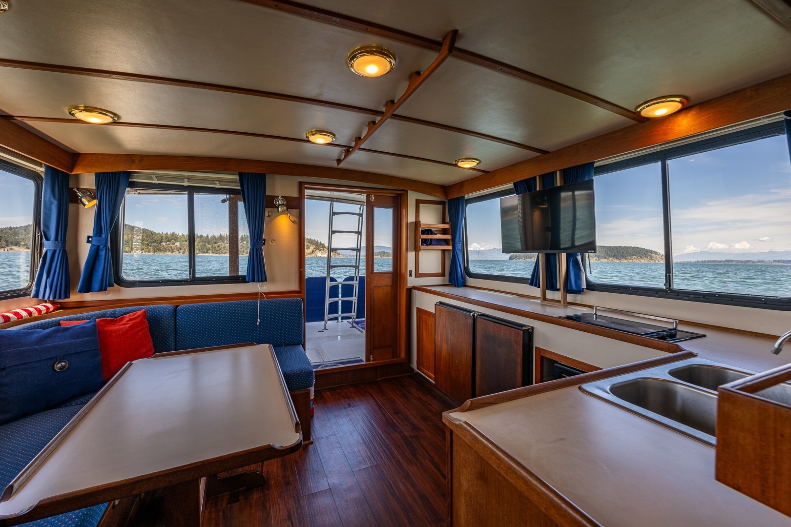 1999 Pacific Trawler 40 - Image 24