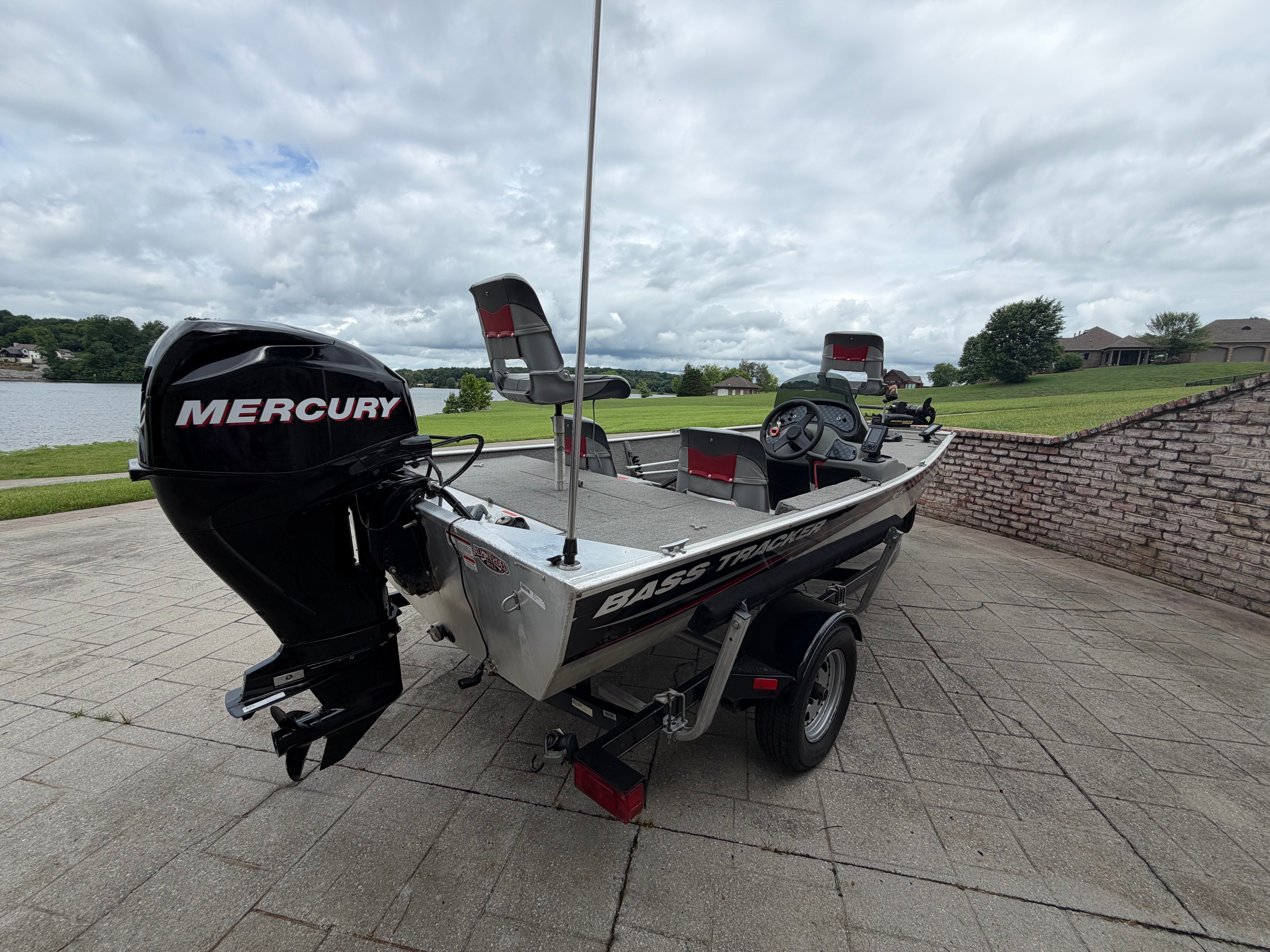 2012 Bass Tracker Pro 165 - 6