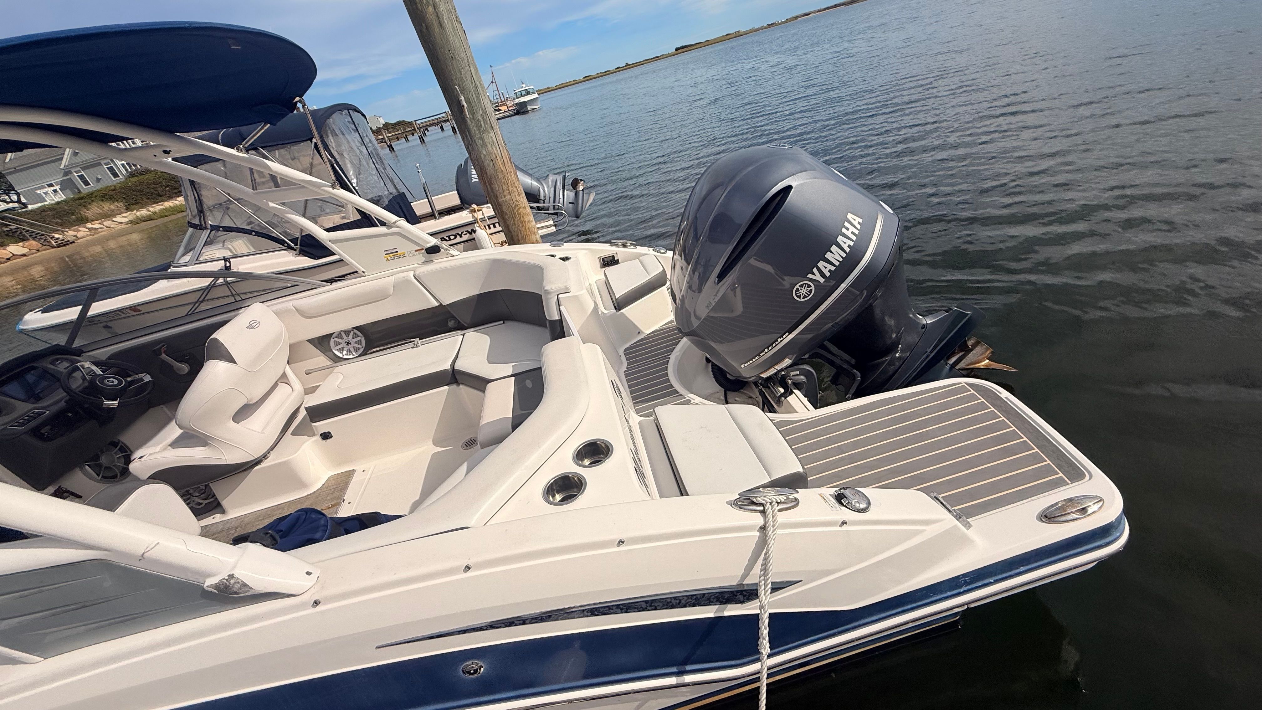 2016 Chaparral 250 Suncoast - 2