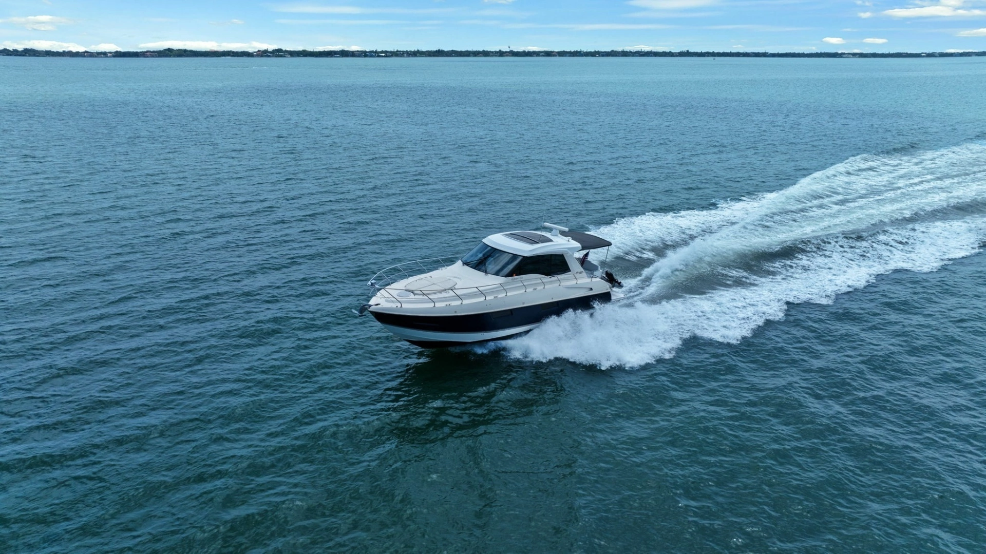 2014 Cruisers Yachts 48 Cantius - Image 68
