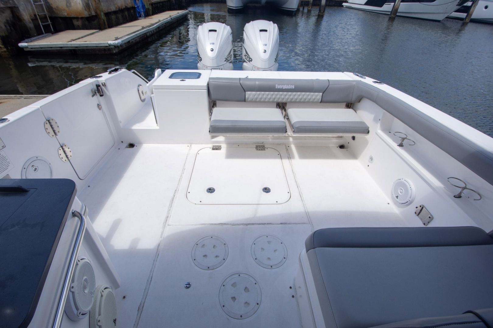 2019 Everglades 340 Dual Console - Image 30