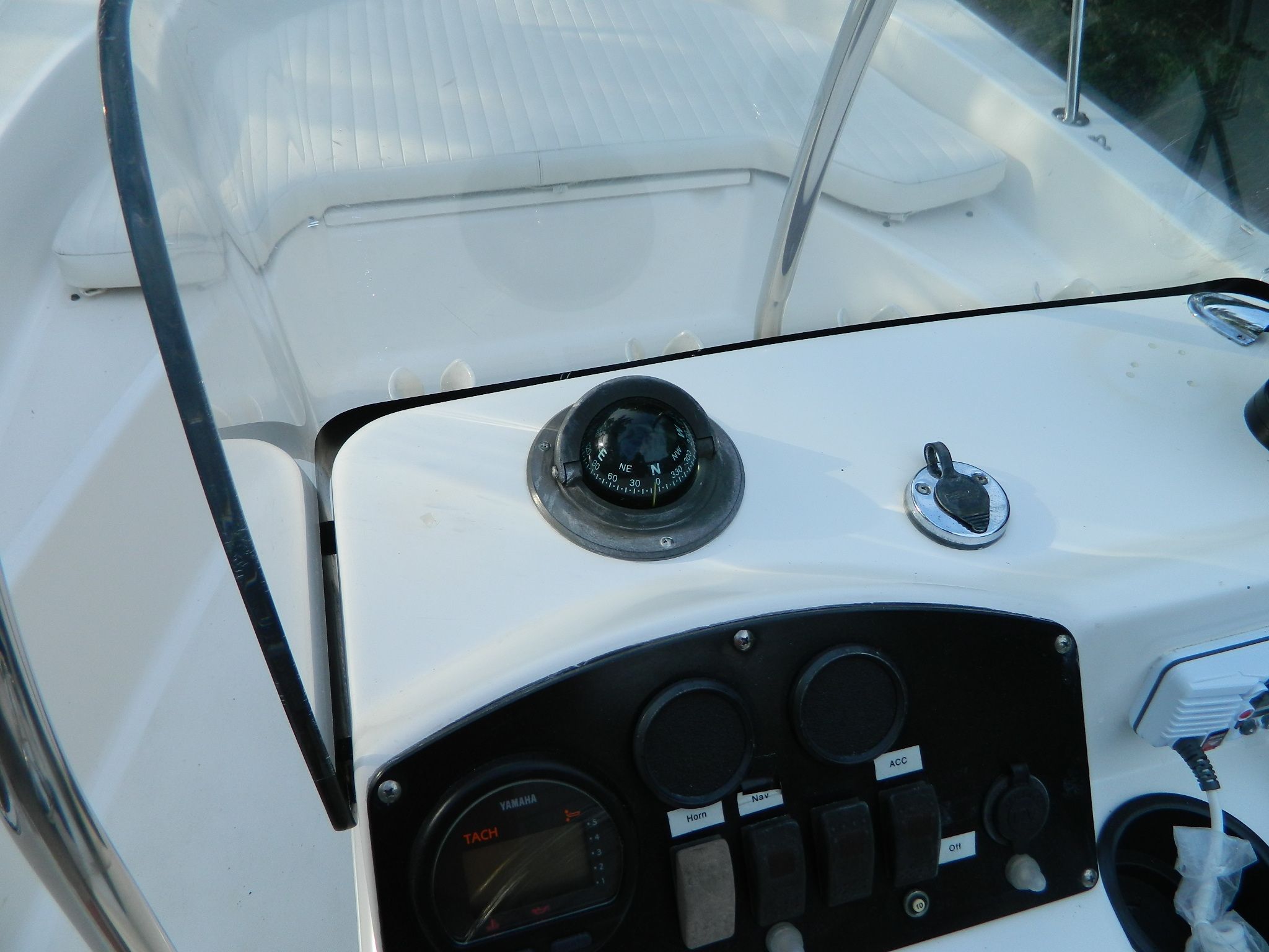 2003 Boston Whaler 170 Montauk - 5