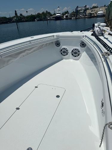 2023 Yellowfin 34 Offshore - 11
