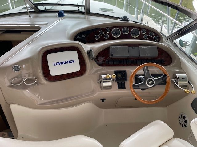 2000 Sea Ray 380 Sundancer - 37