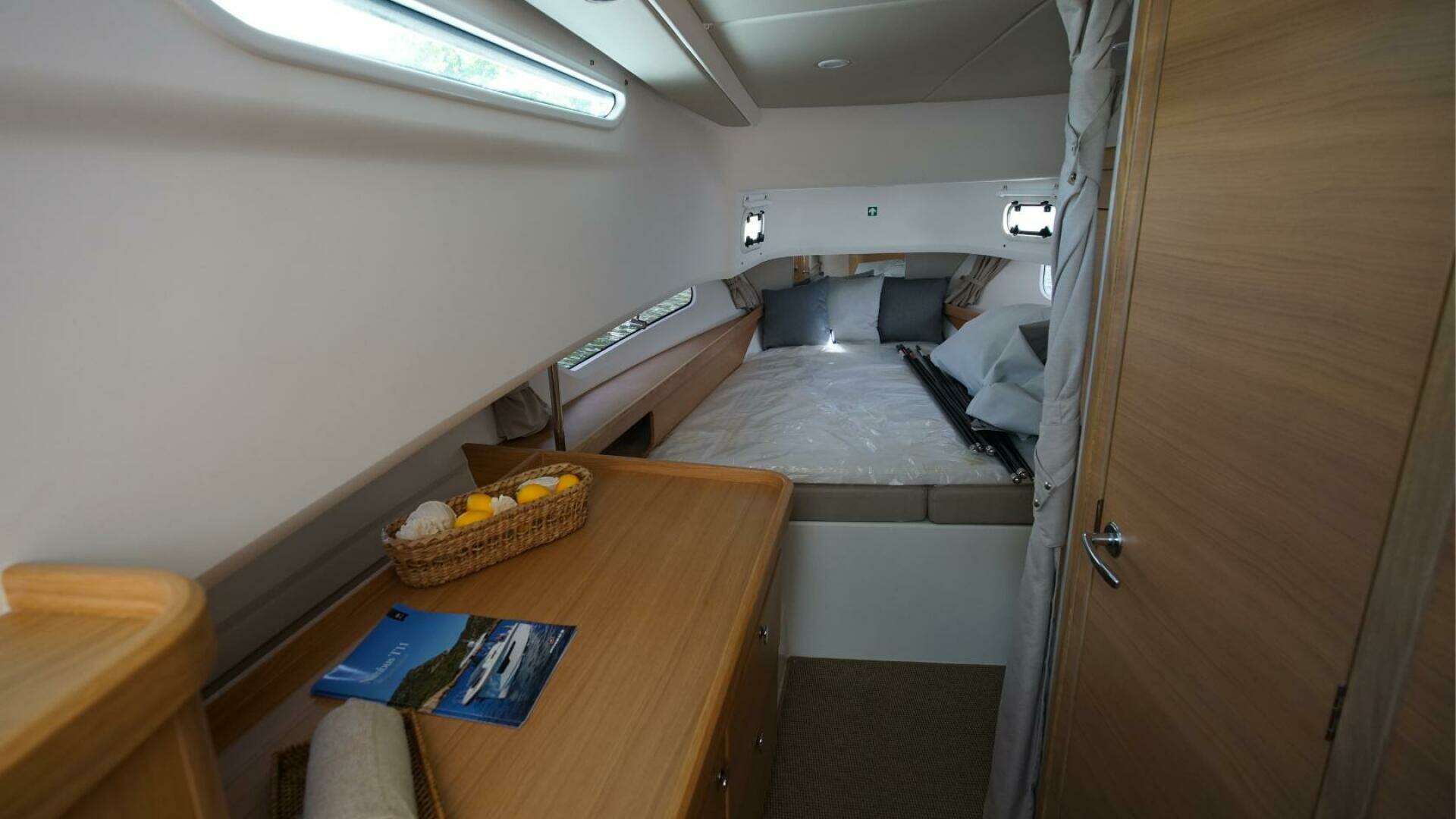 2024 Nimbus Tender 11 - Image 13