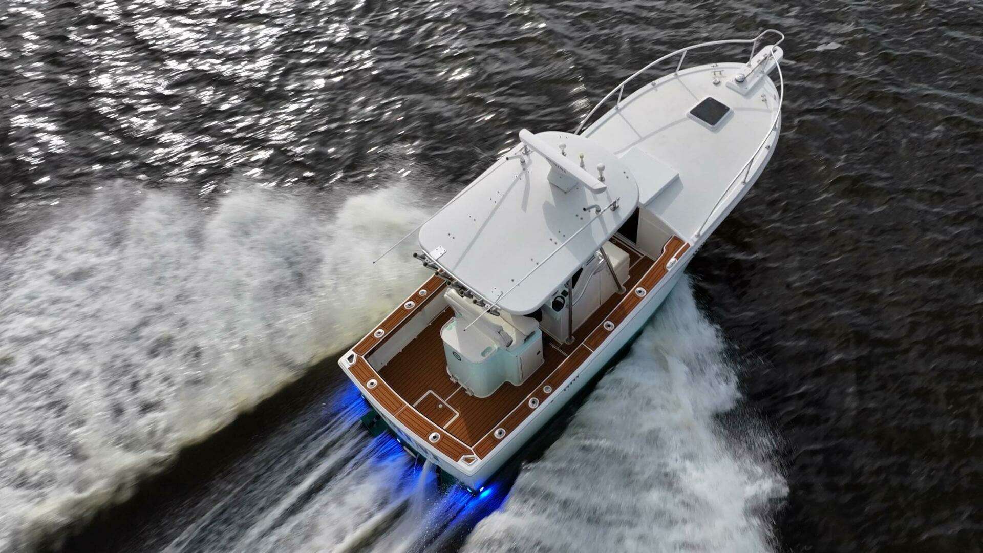 2009 Bimini 24 Center Console - Image 7