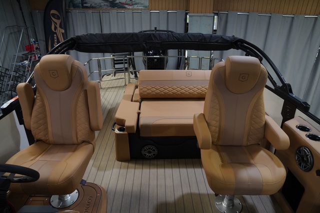 2027 Godfrey Marine Monaco 235 SFL 27" Impact Center Tube Package - 15