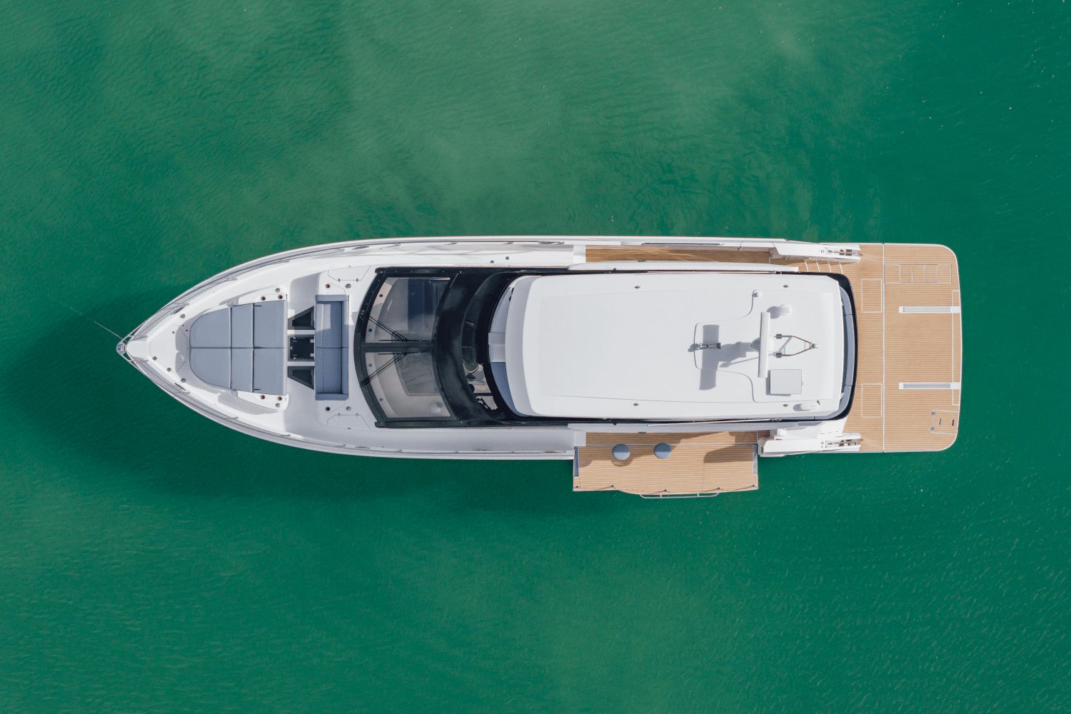 2027 Cruisers Yachts 57 Fly - 14