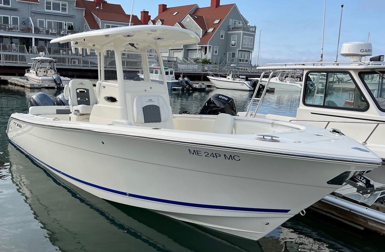 2022 Cobia 262 Center Console