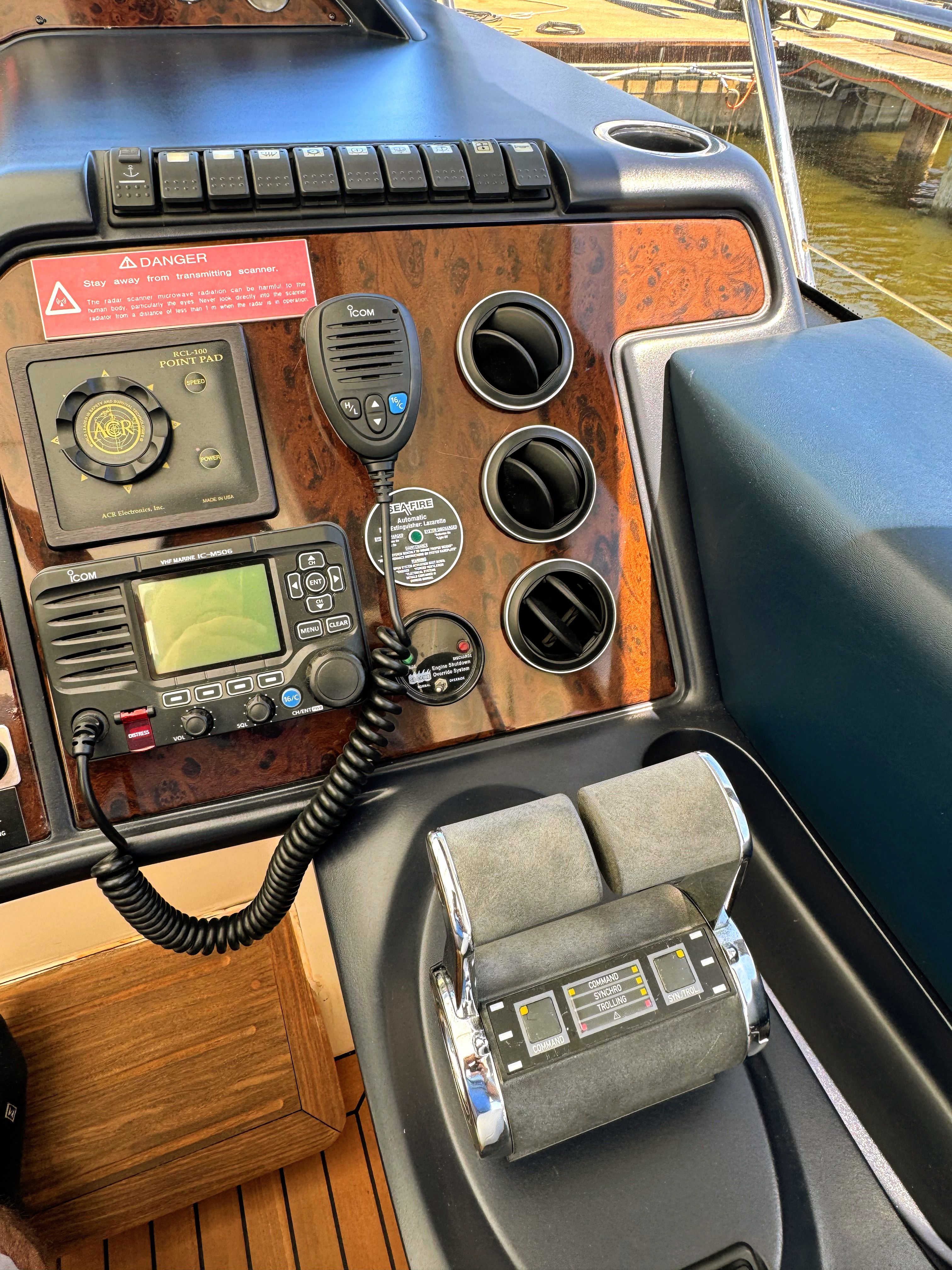 2004 Viking Princess V58 - 14