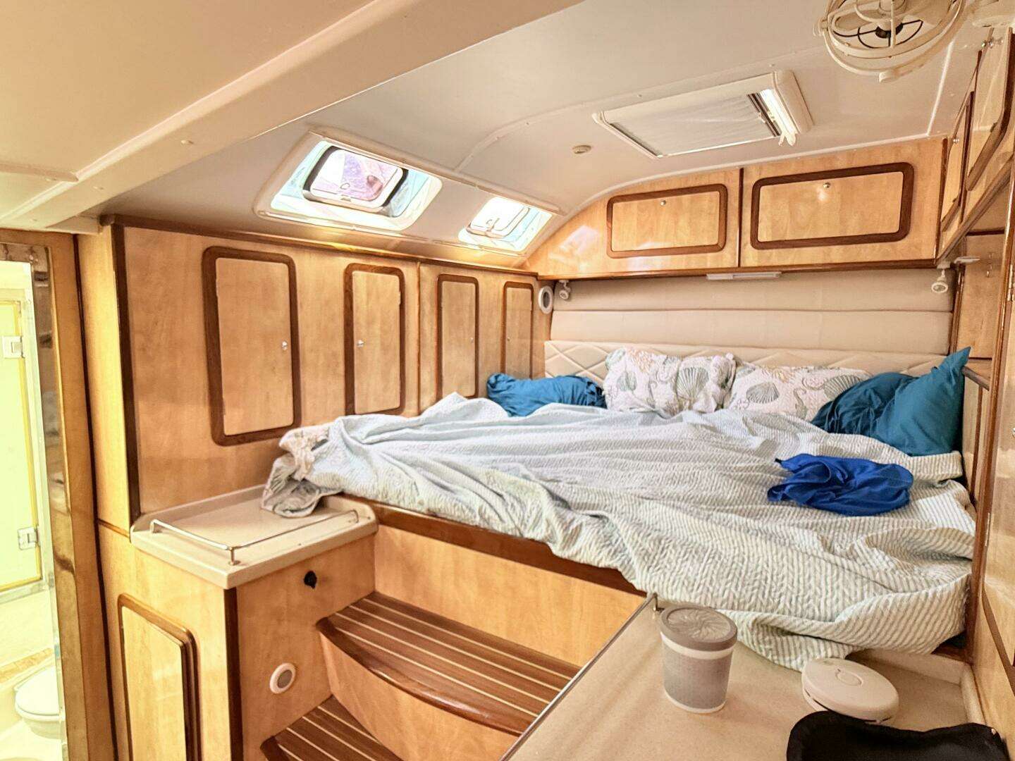 2011 Royal Cape Catamarans Majestic 53 - Image 39