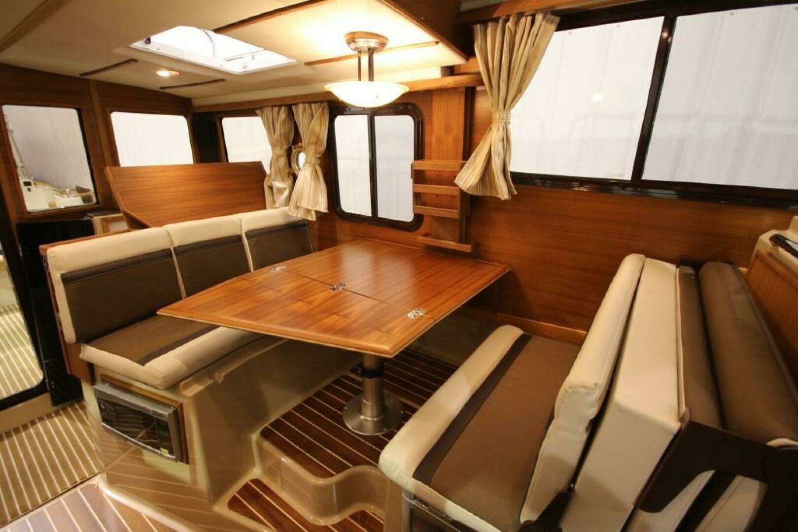 2026 Ranger Tugs R-31 Sedan Luxury Edition - Image 29