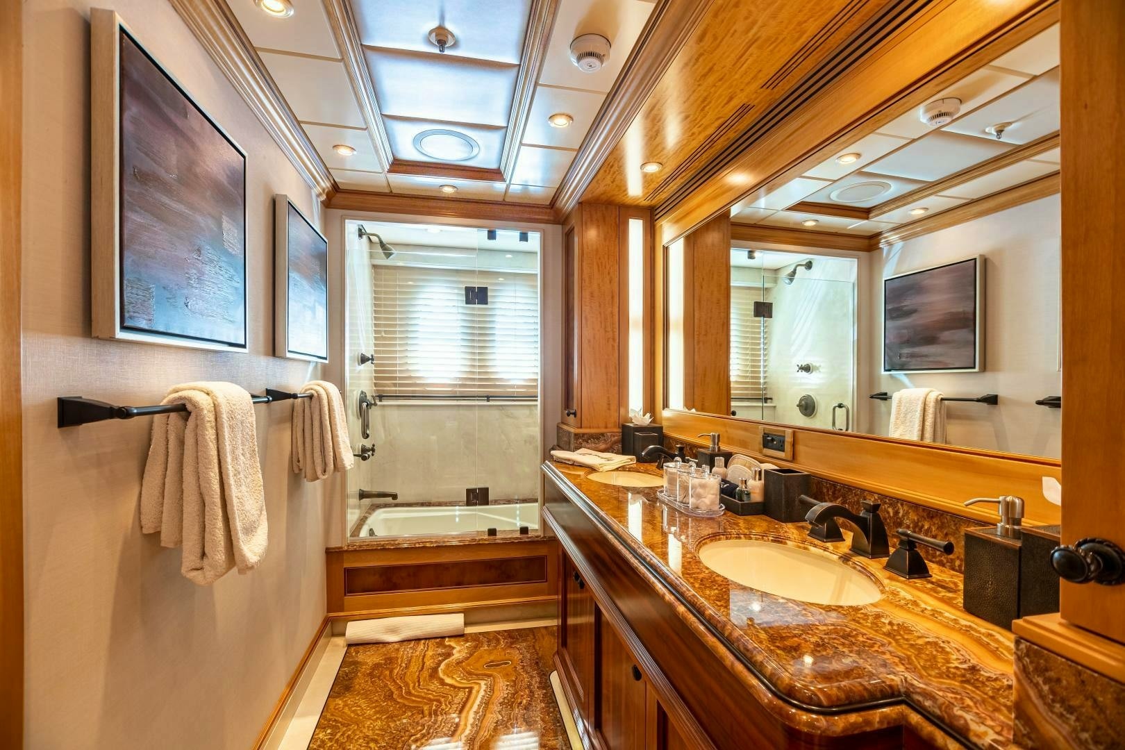 2009 Trinity Yachts Custom - Image 17