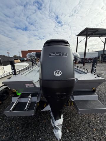 2026 SeaArk Procat 240 - Suzuki 250 - 3