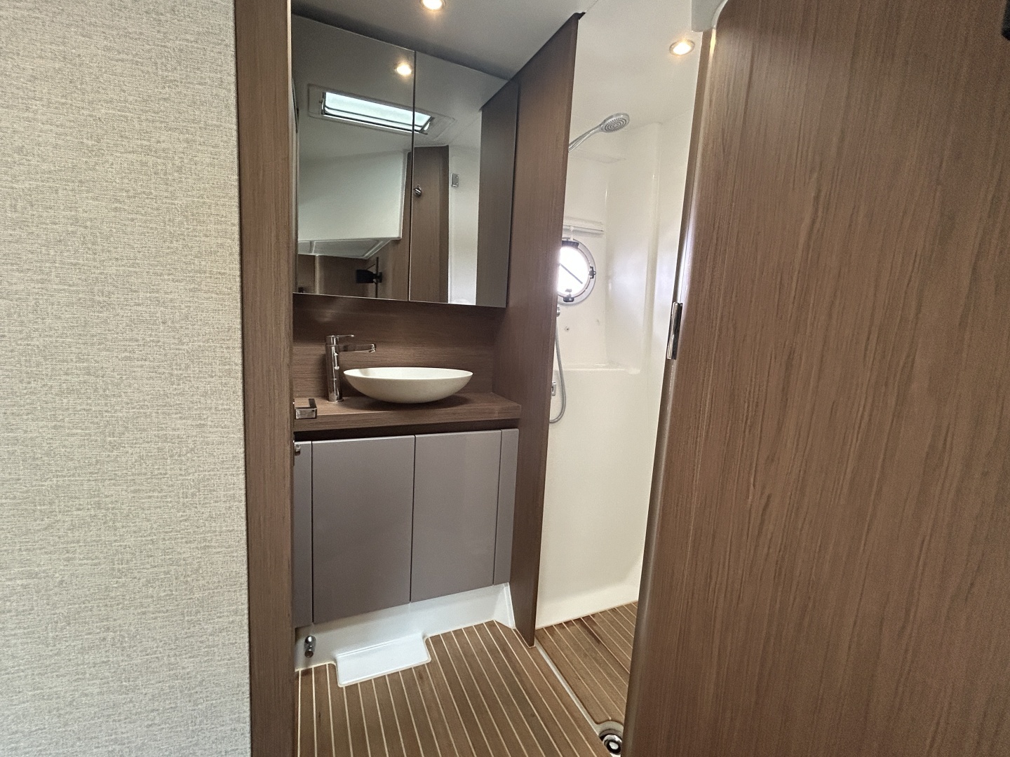 2018 Beneteau 50 GRAN TURISMO - Image 37