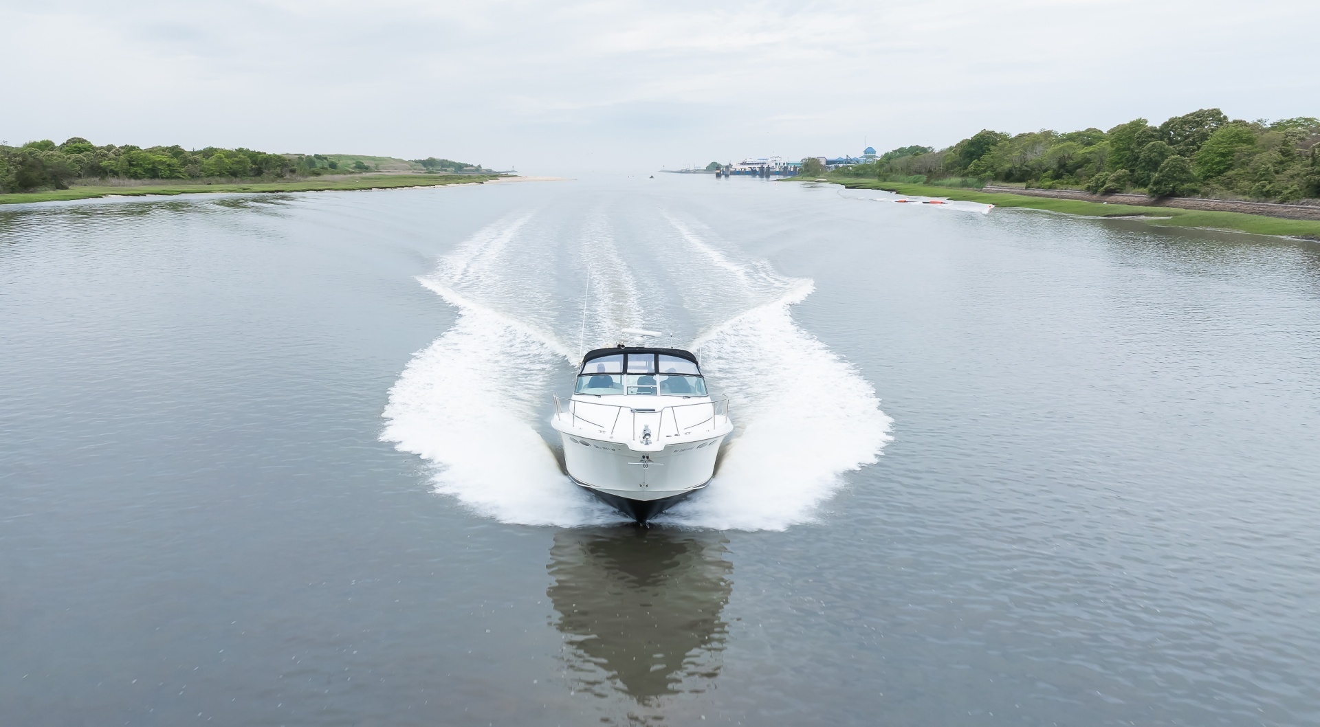 1998 Sea Ray 330 Express - Image 13