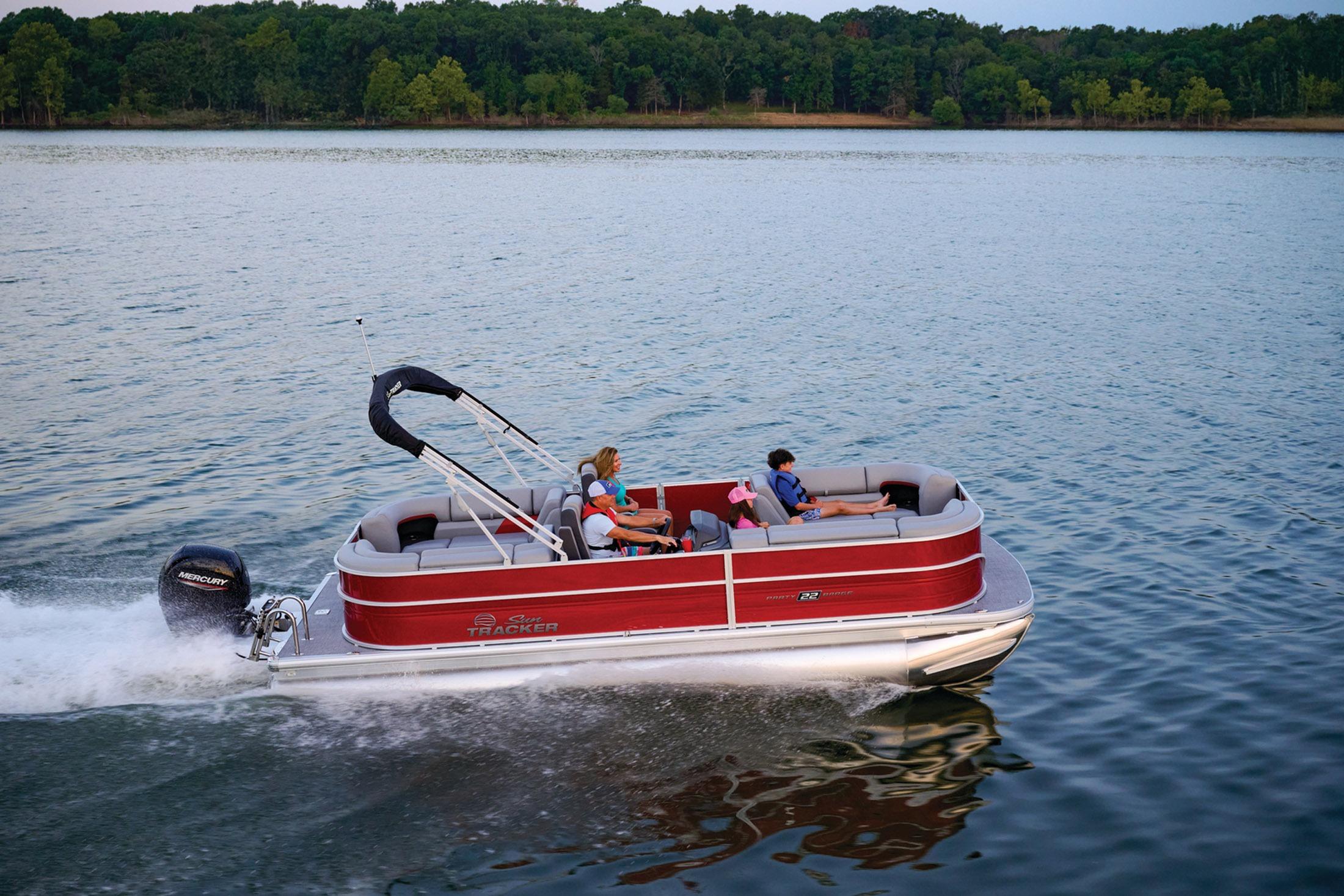 2026 Sun Tracker Party Barge 22 DLX - 4