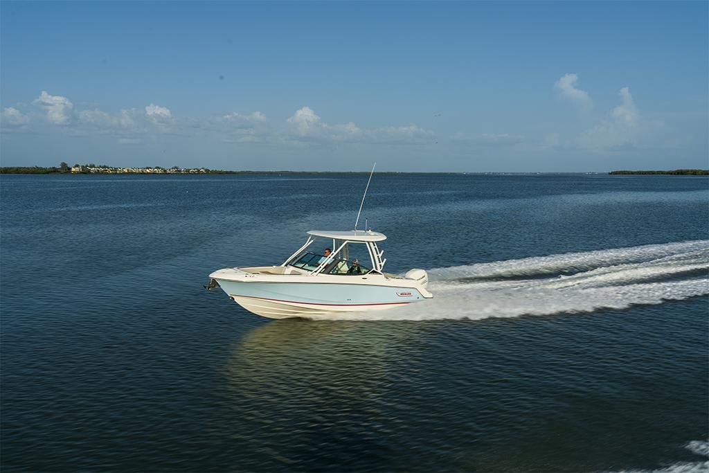 2023-Boston-Whaler-240-Vantage-MarineMax