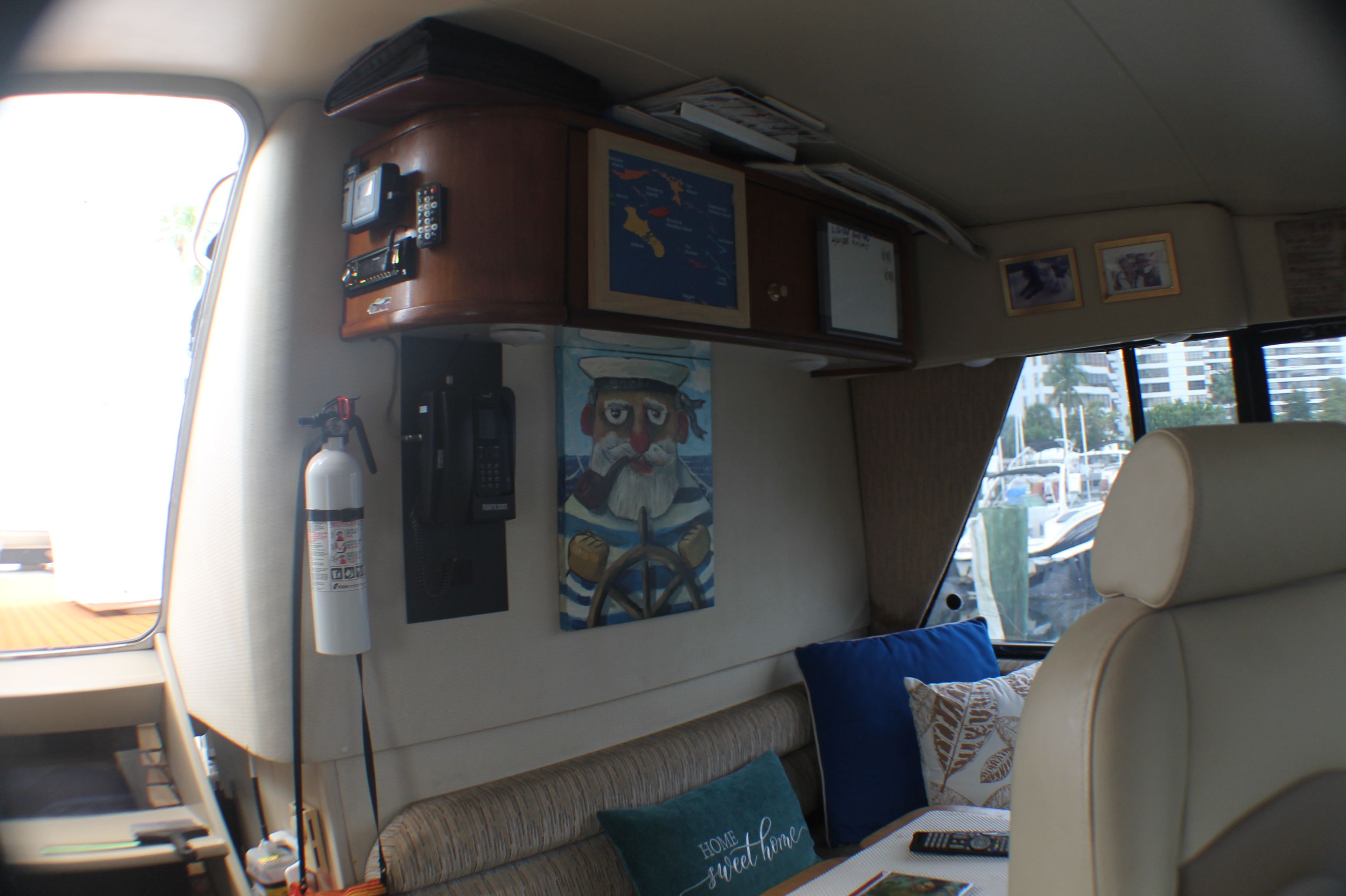 1998 Bayliner 4788 Pilot House Motoryacht - 12