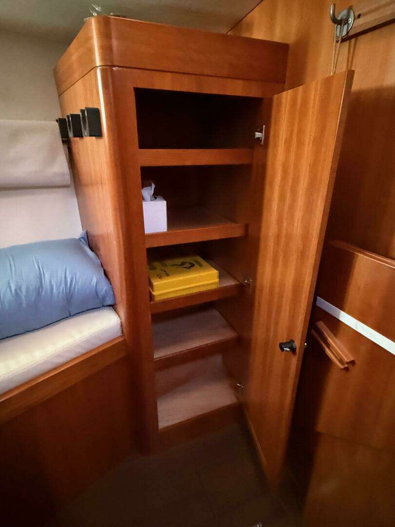 2011 Allures 45 - Image 72