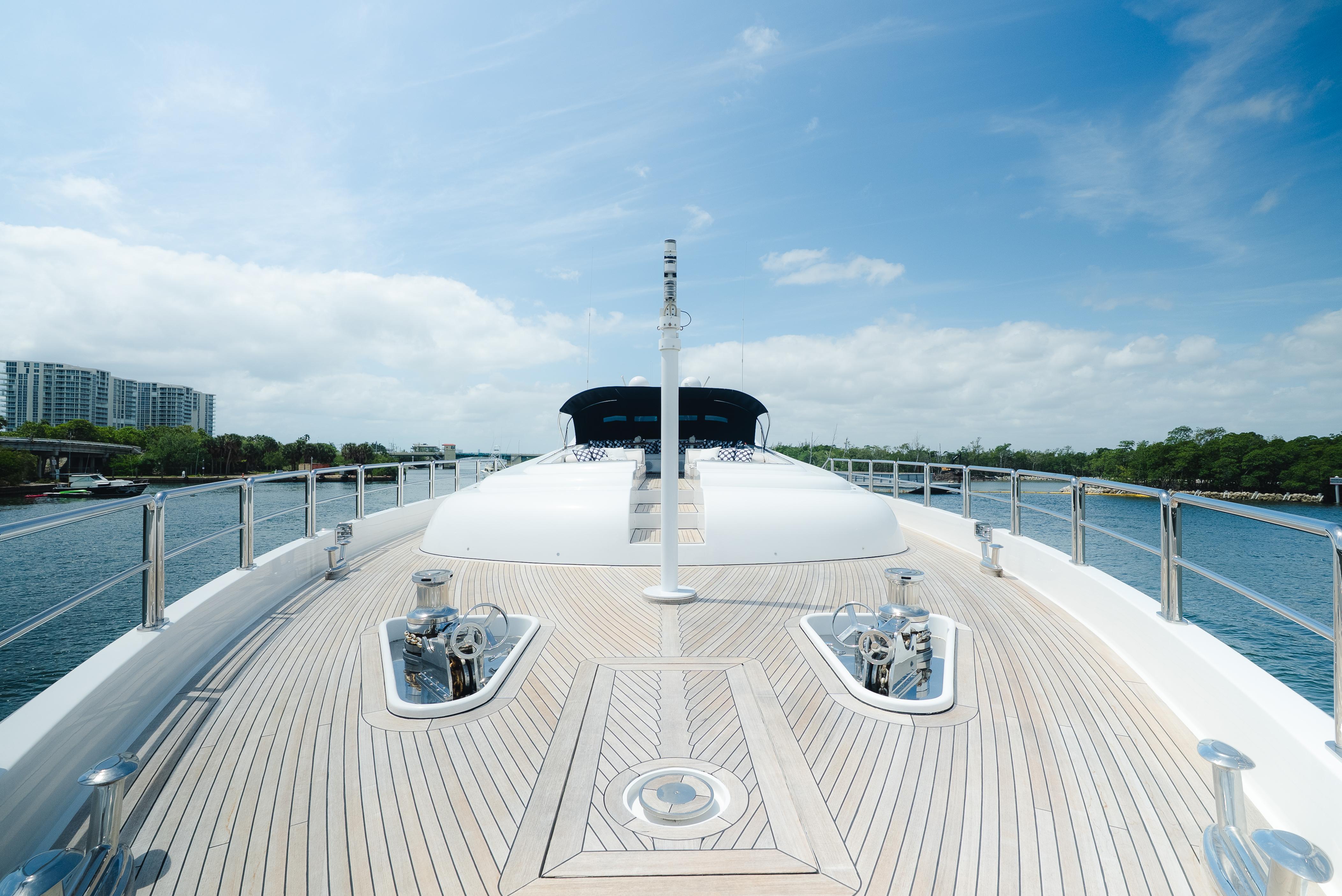 Luxurious Arno Leopard 46 yacht deck, 2010 model, cruising on a sunny day.