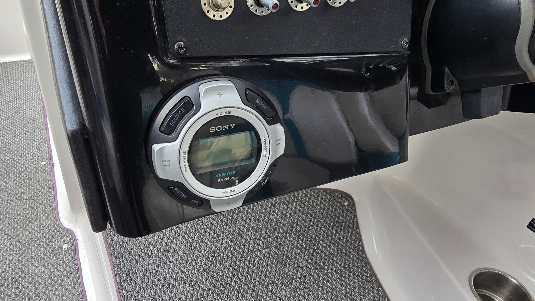 2015 Four Winns H230RS - 35