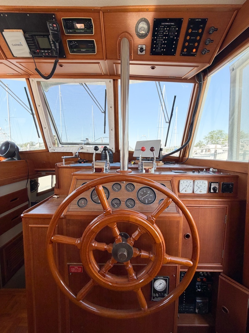 1991 Grand Banks 36 - Image 35