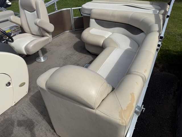 2012 Godfrey 220 c - 7