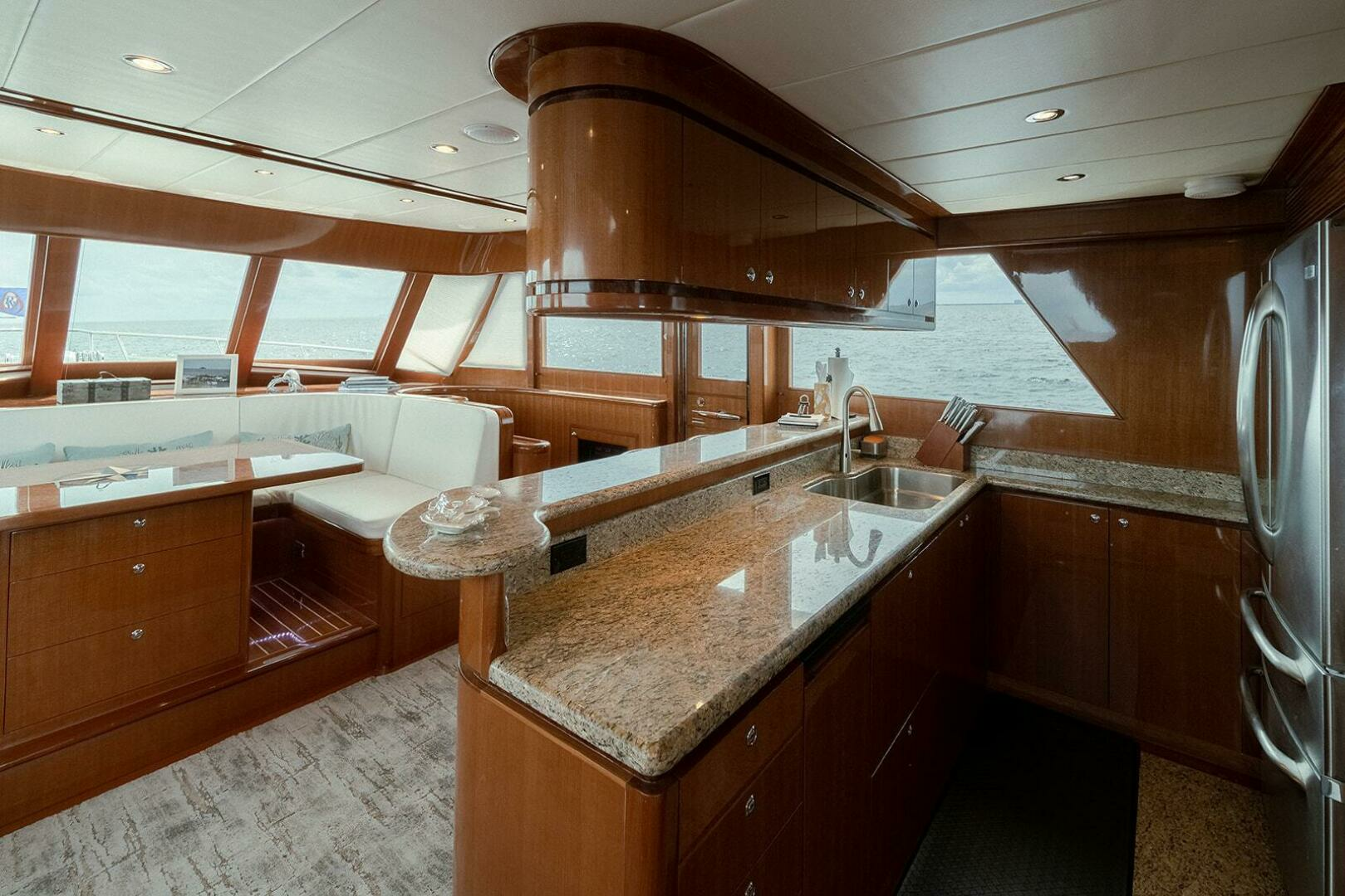 2013 Hampton 680 LRC - Image 10