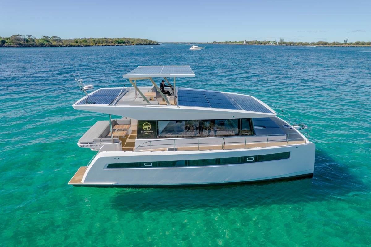 2022 Sunpower Solar-E 44 VIP