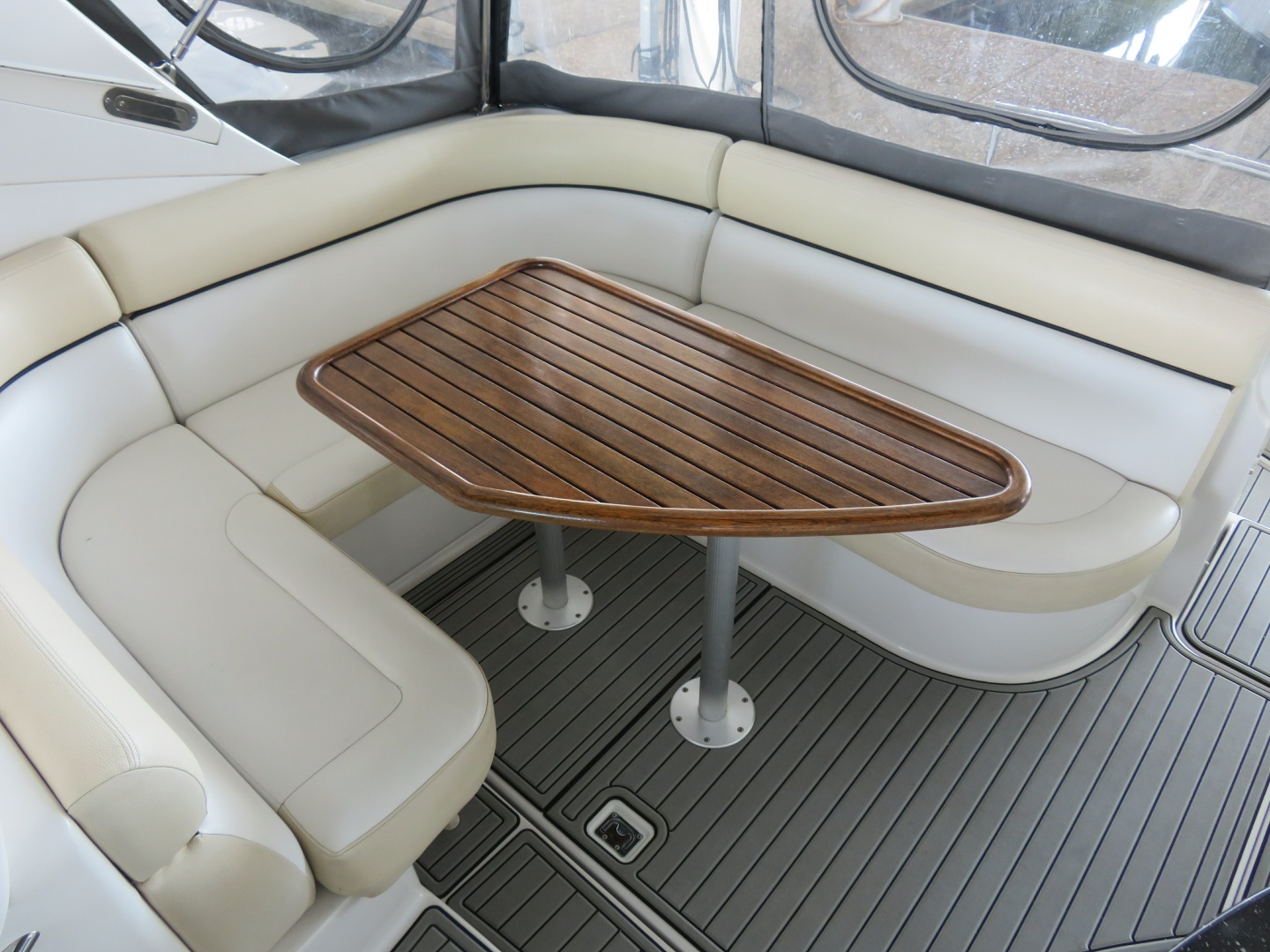 2008 Four Winns 338 Vista - Image 5