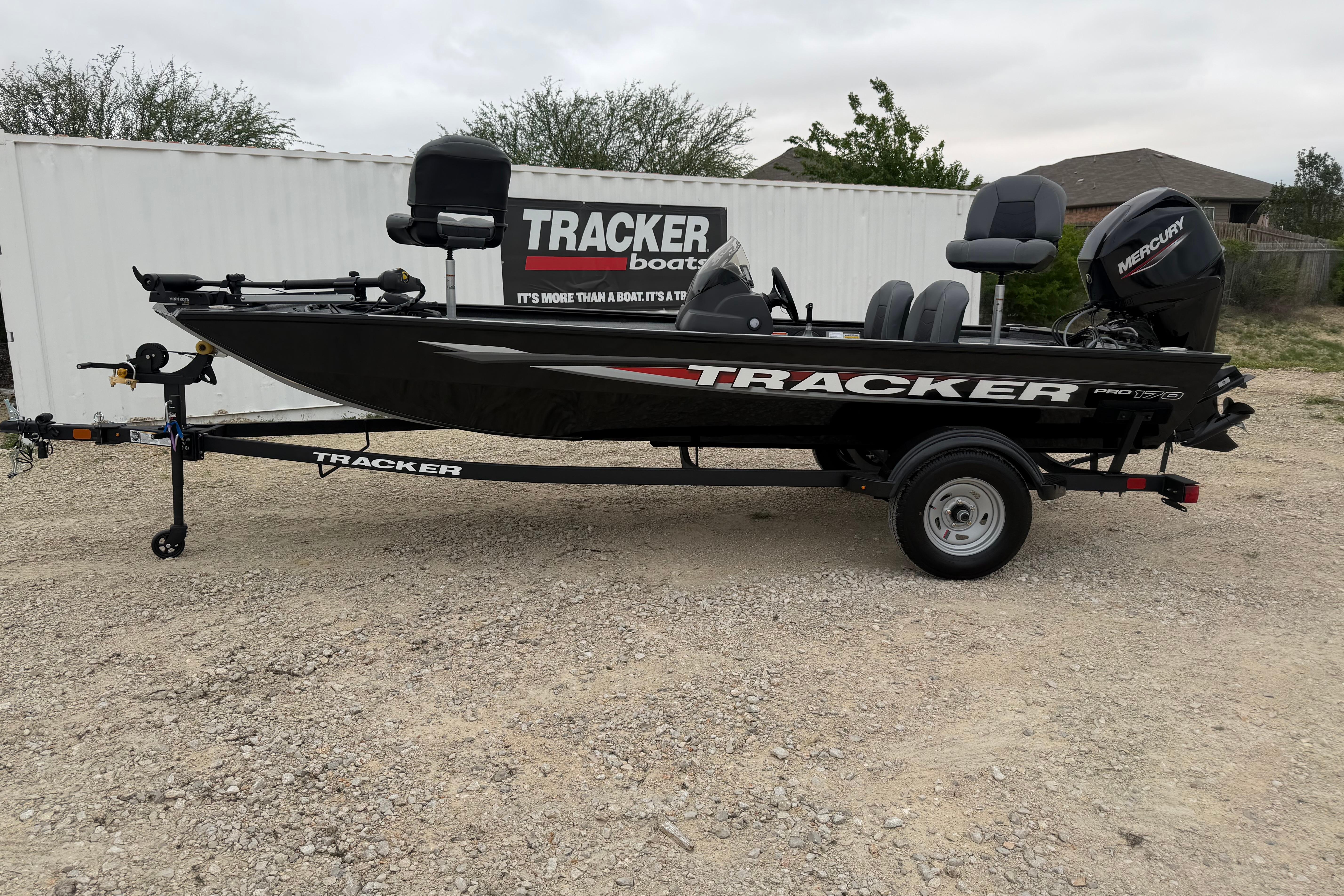 2026 Tracker Pro 170