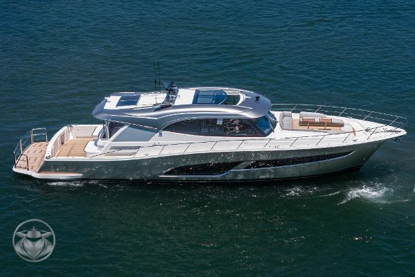 2025 Riviera 645 SUV luxury yacht cruising on open water.