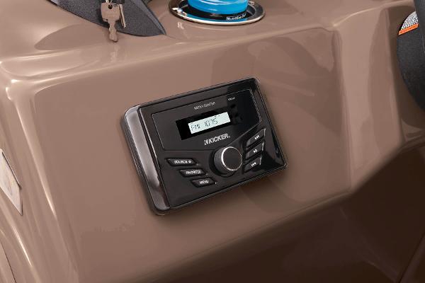 2023 Sun Tracker SportFish 22 DLX - 33