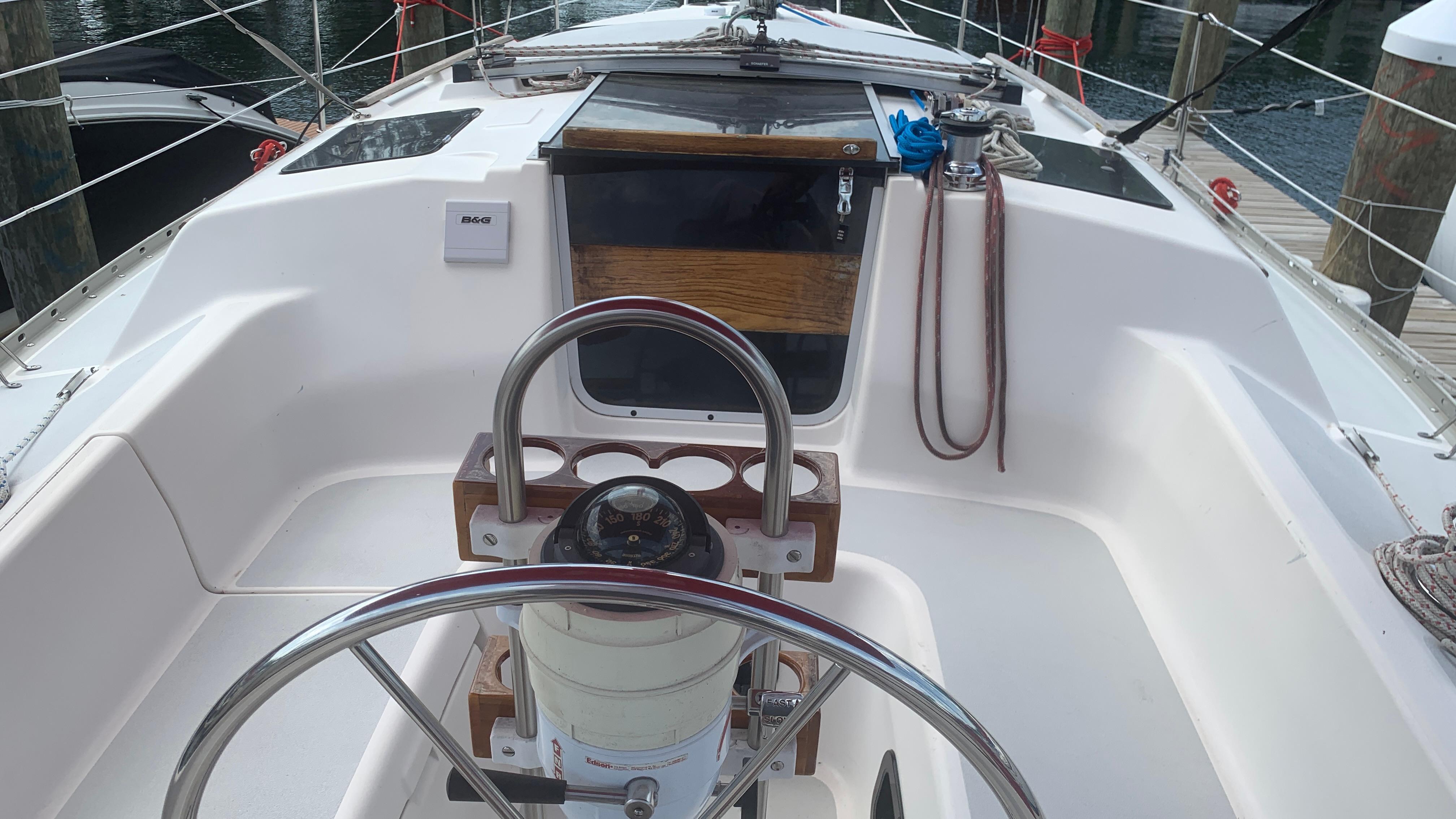 1991 Hunter 30 - 22