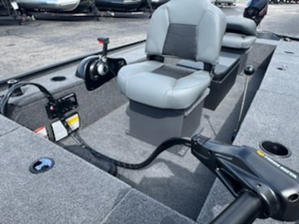 2025 Tracker Panfish 17 boat interior with seating and control panel.