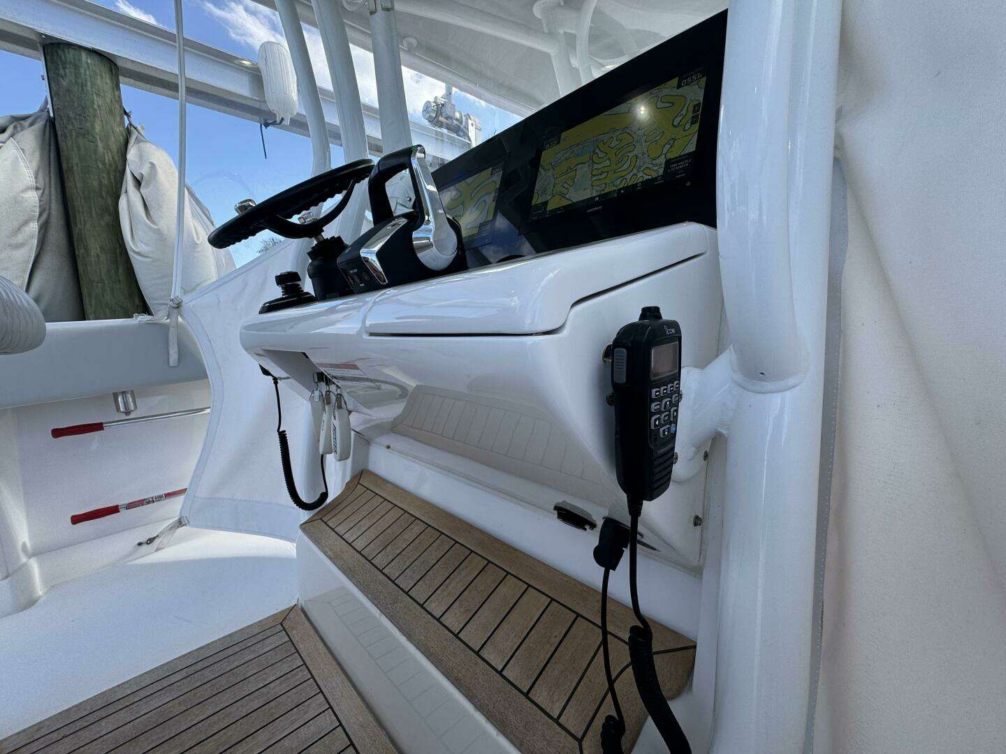2024 Jupiter 38 HFS - Image 48
