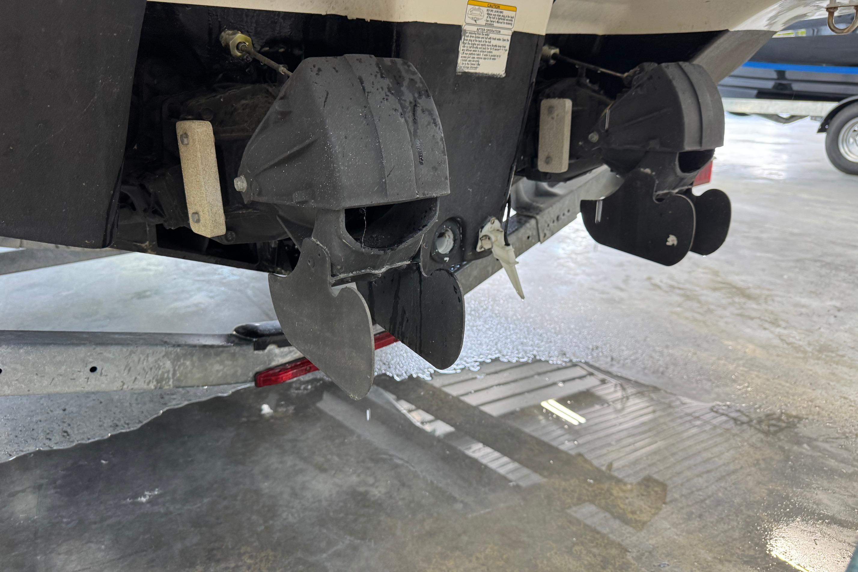 Rear view of 2007 Yamaha Boats SX230 HO jet propulsion system.