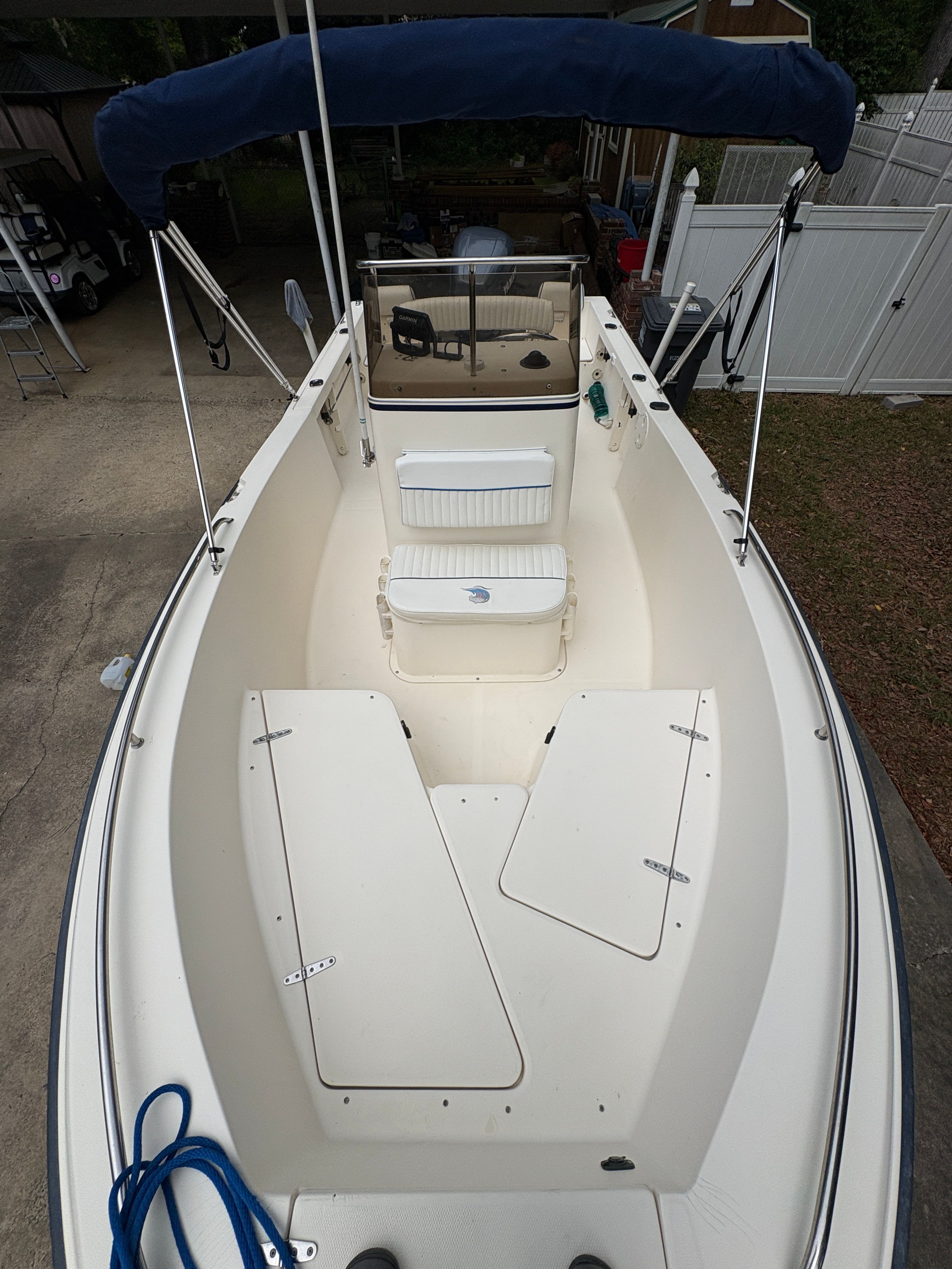 2002 Sea Hunt Tritan 202 - 9