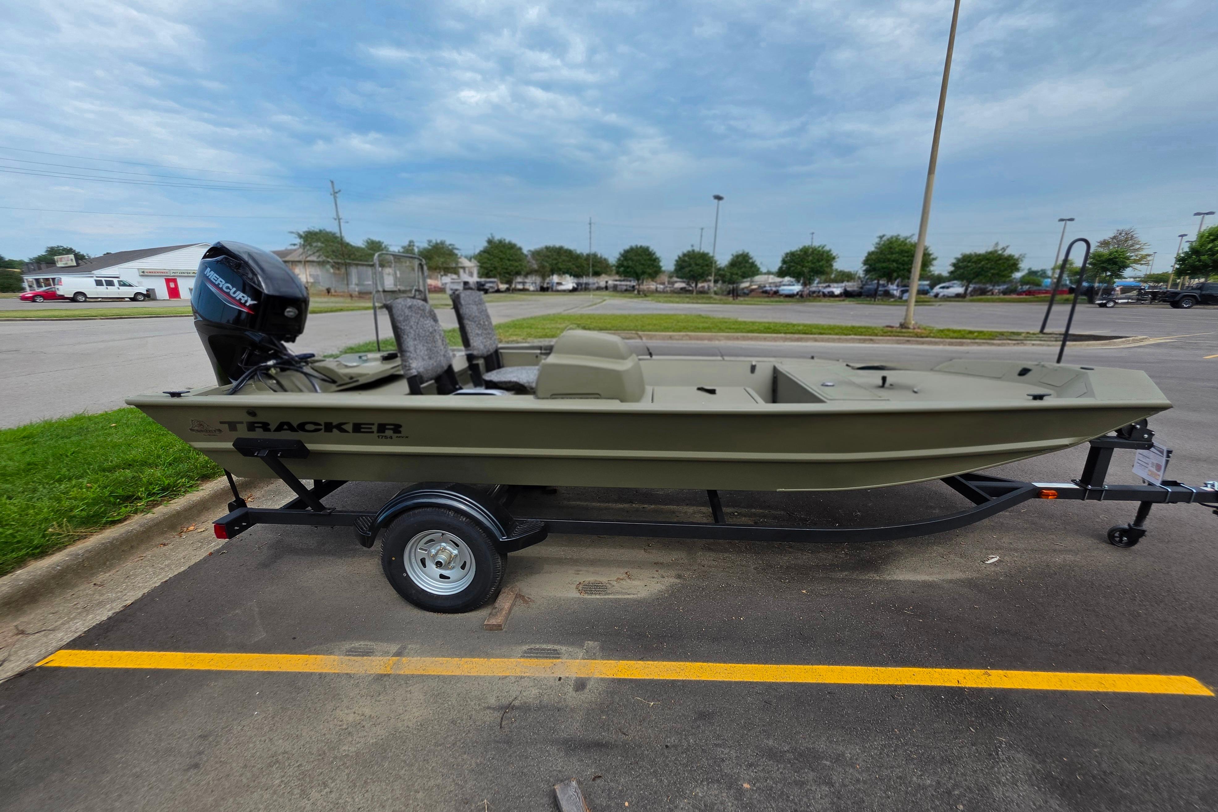 2026 Tracker Grizzly 1754 SC