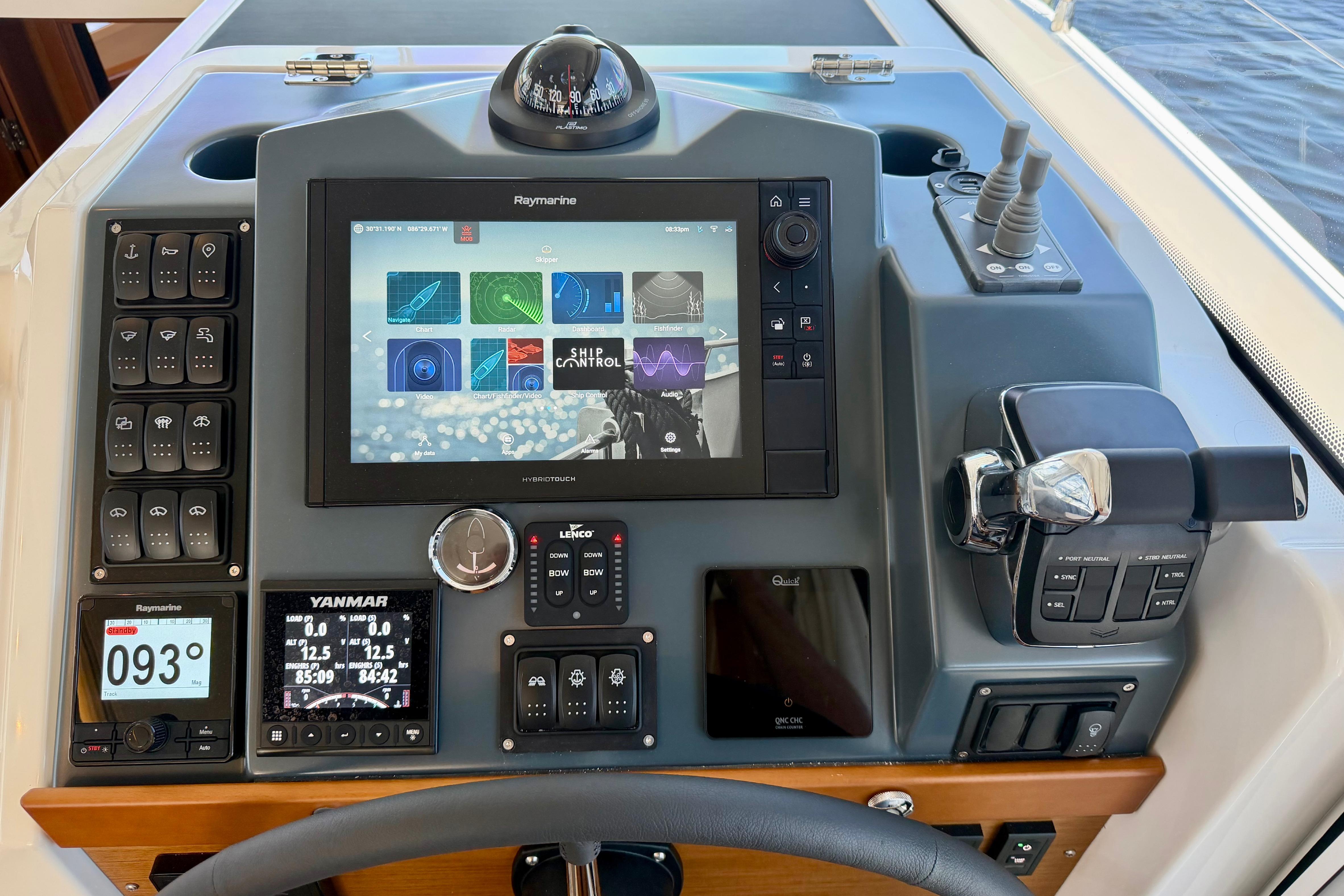 2025 Beneteau Swift Trawler 41 Fly helm with advanced navigation and control systems.