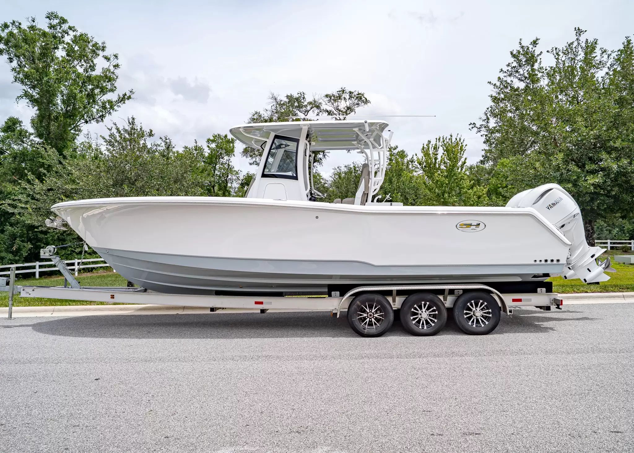 2027 Sea Hunt Gamefish 30 Coffin Box - 2