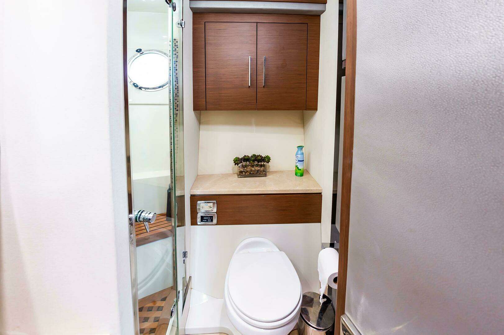 2013 Marquis 63 Sport Yacht - Image 68