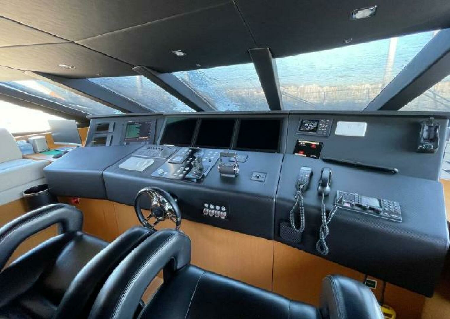 2013 Sunseeker 115 - Image 12