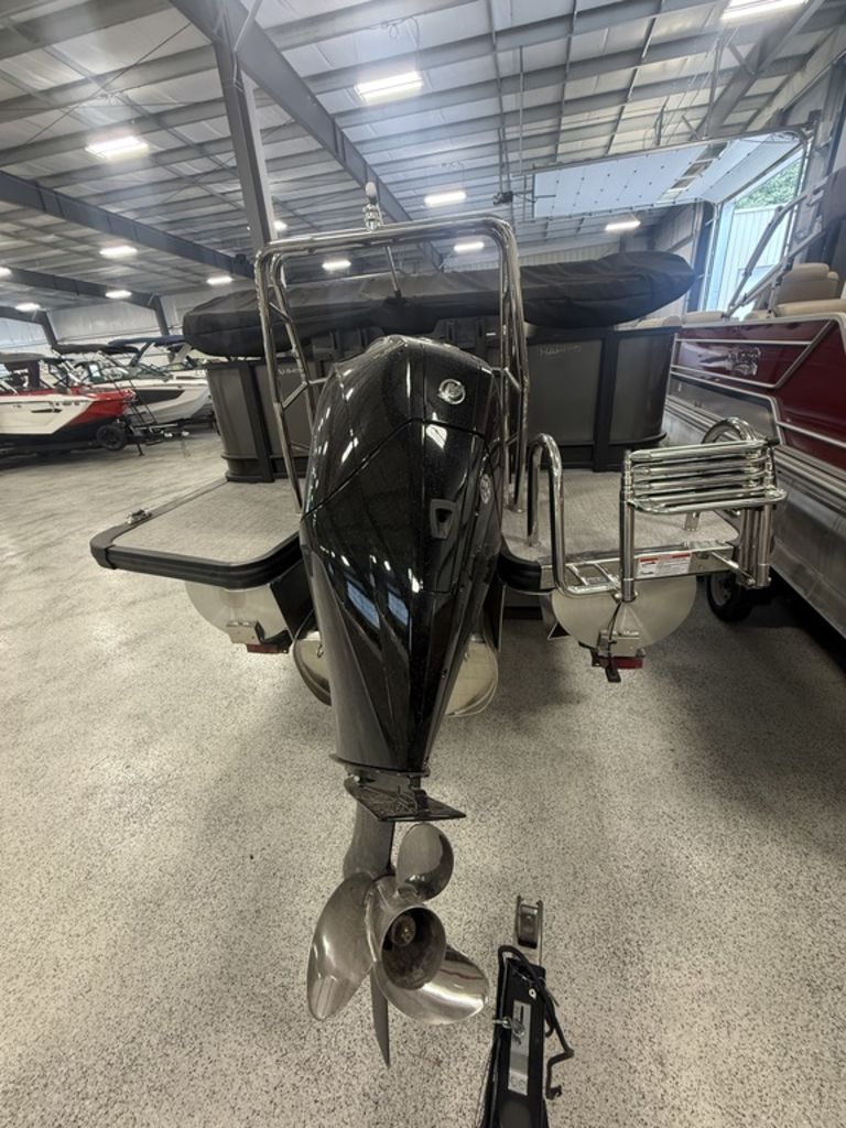 2025 Harris Cruiser 230 FC - 17