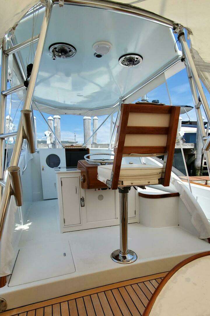 1985 Rybovich 32 Express Walkaround Sportfish - Image 22